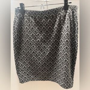LOFT Black and Gray Damask Elastic-Waist Pencil Skirt Soft Stretch-Knit